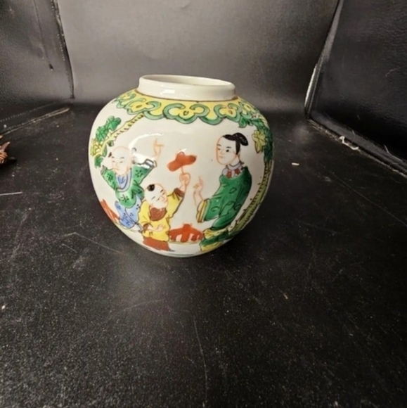 Vintage hand painted famille vert ginger jar‎ - Picture 2 of 4